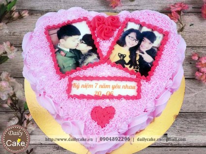 Bánh hình tim in ảnh kỷ niệm tình yêu 001