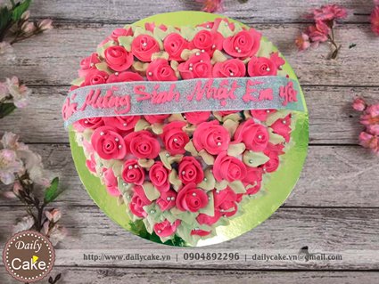Bánh kem bó hoa hồng hình tim 001
