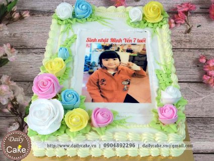 Bánh sinh nhật in ảnh bé gái 001