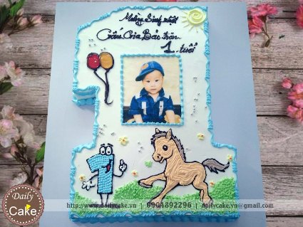 Bánh sinh nhật in ảnh tạo hình số 1 bé trai tuổi ngựa