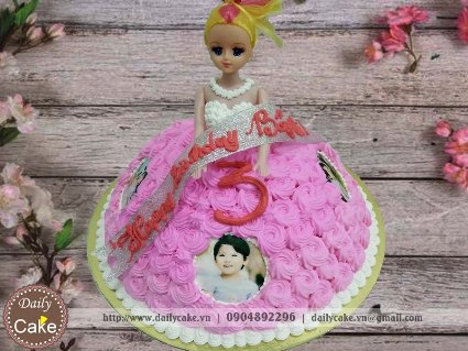 Bánh sinh nhật búp bê barbie 003