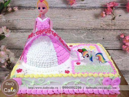 Bánh sinh nhật búp bê barbie 004