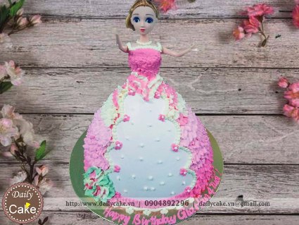 Bánh sinh nhật búp bê barbie 009