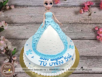 Bánh sinh nhật búp bê elsa 003