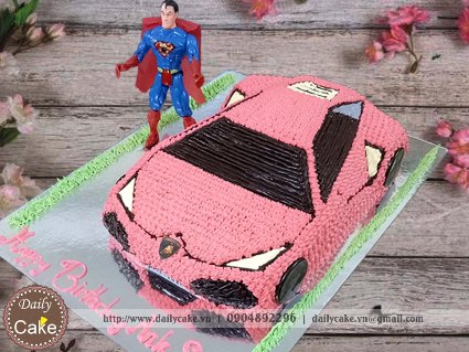 Bánh sinh nhật hình ô tô lamborghini và super man