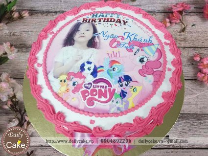 Bánh sinh nhật in ảnh bé gái 020