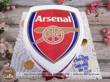Bánh sinh nhật in ảnh logo câu lạc bộ Arsenal