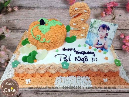 Bánh sinh nhật in ảnh tạo hình quả bí ngô