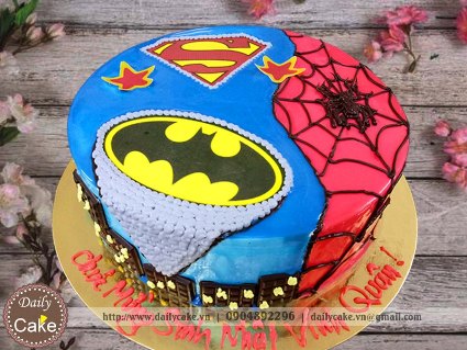 Bánh sinh nhật vẽ logo bộ ba siêu nhân