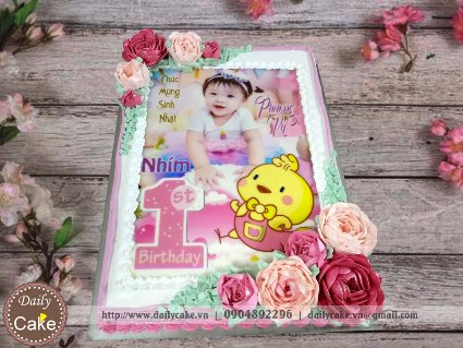 Bánh sinh nhật in ảnh bé gái tuổi dậu