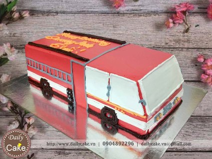 Bánh sinh nhật xe ô tô cứu hỏa cho bé trai