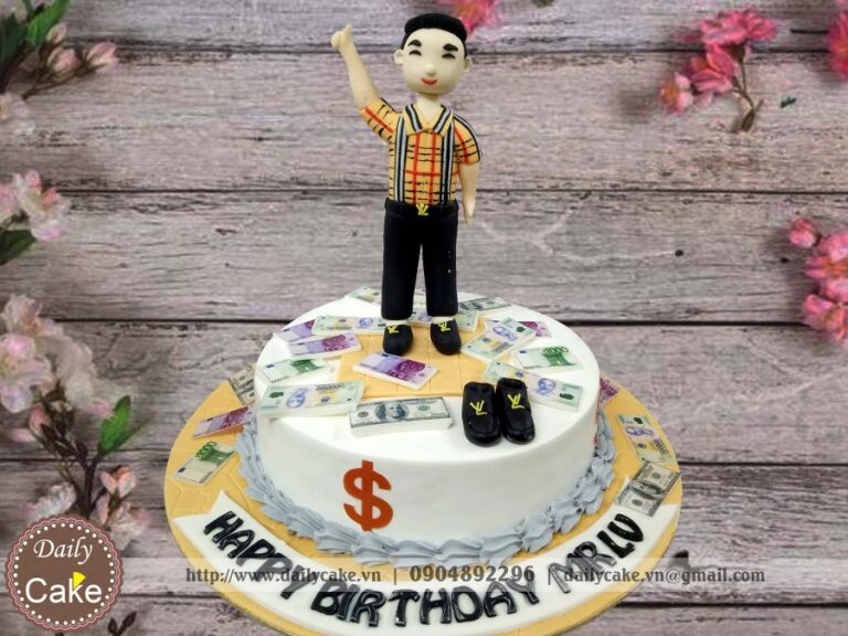Bánh fondant hình bạn trai đam mê tiền bạc và đồ hiệu