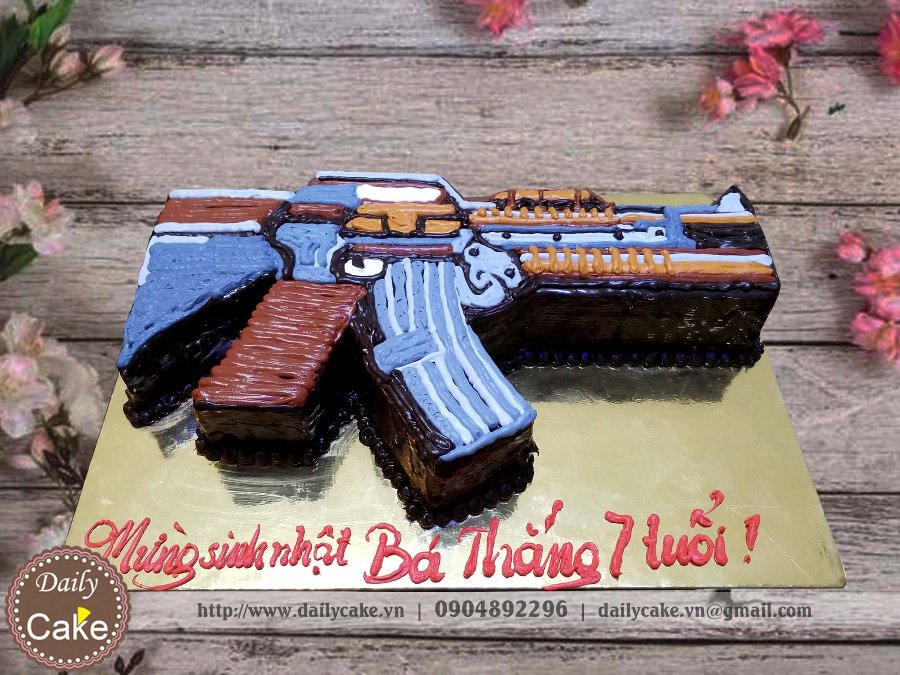 Bắt đối tượng tàng trữ nhiều súng dao tự chế mua trên mạng xã hội   VTVVN