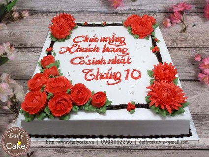 Bánh gato trang trí hoa kem tông đỏ rực rỡ