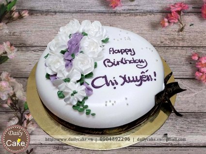 Bánh gato hoa kem tươi đẹp tặng bạn gái