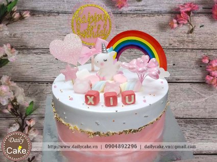 Bánh sinh nhật trang trí mô hình unicorn tông hồng đáng yêu