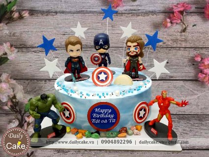 Bánh gato trang trí mô hình biệt đội siêu anh hùng Avengers