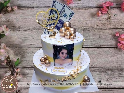 Bánh gato hai tầng in ảnh rắc nhũ vàng sang chảnh
