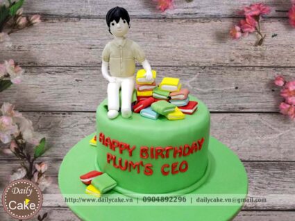 Bánh sinh nhật fondant hình cậu bạn mọt sách