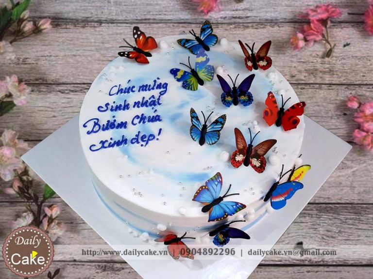 Bánh gato sinh nhật trang trí đàn bướm xinh