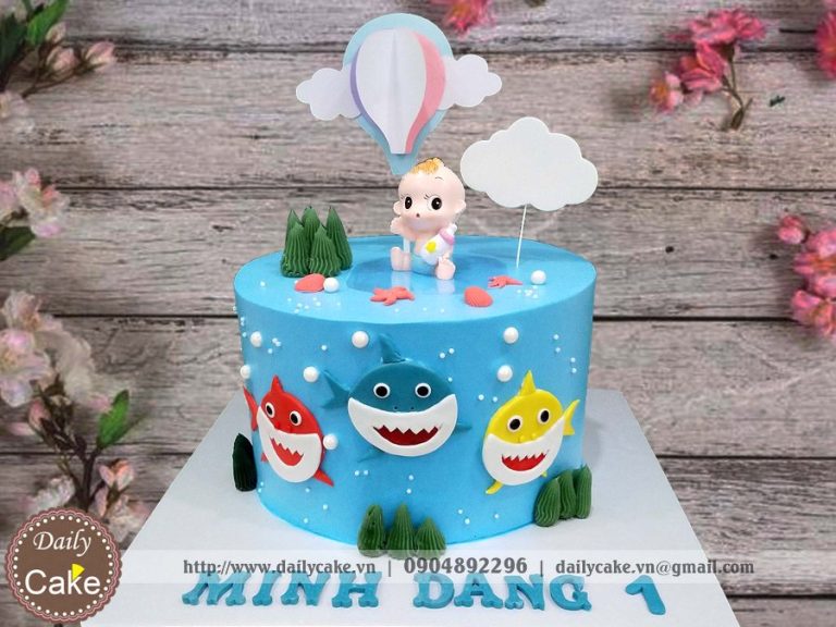 Bánh sinh nhật Baby Shark cho bé trai