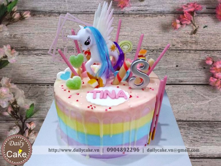 Bánh sinh nhật cầu vồng trang trí ngựa pony