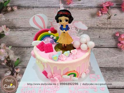 Bánh sinh nhật công chúa Bạch tuyết cho bé gái