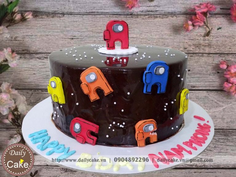 Bánh fondant sinh nhật chủ đề Among Us