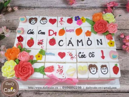 Bánh gato cắt miếng buổi tiệc các bé mầm non chia tay cảm ơn cô giáo