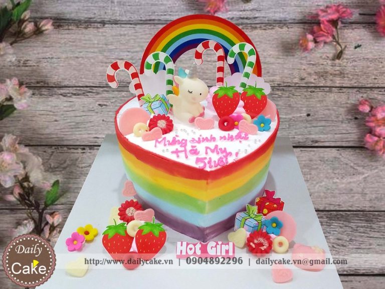 Bánh sinh nhật cầu vồng gắn hình ngựa Pony siêu cute