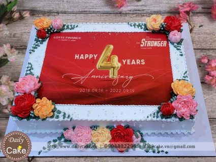 Bánh gato sinh nhật 4 năm Lotte Finance