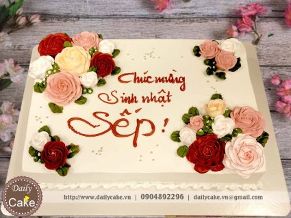 Bánh gato hoa kem tươi mừng sinh nhật sếp nữ