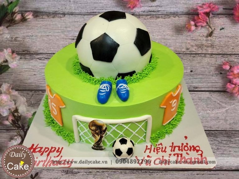 Bánh fondant sinh nhật hình trái bóng đá
