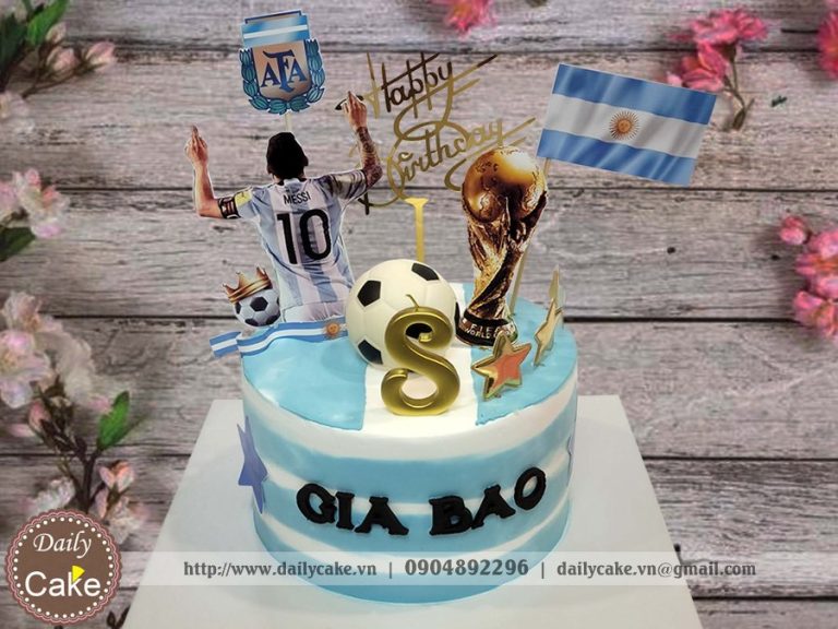 Bánh sinh nhật cầu thủ Messi mừng chiến thắng World Cup