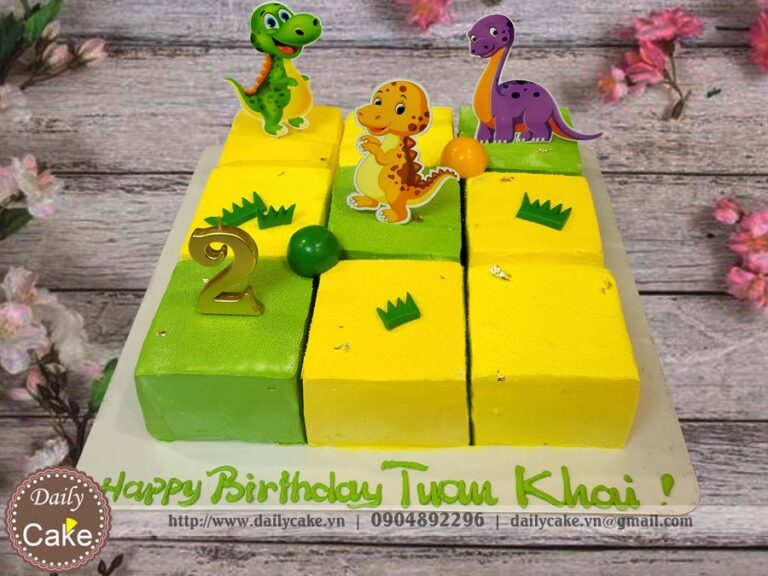 Bánh gato cắt mix nhiều hương vị các chú khủng long đáng yêu