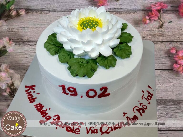 Bánh gato hình hoa sen mừng ngày lễ vía Quan âm bồ tát