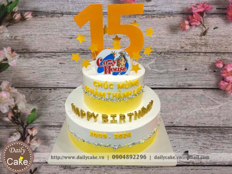 Bánh 2 tầng sinh nhật trường mầm non Cozy House