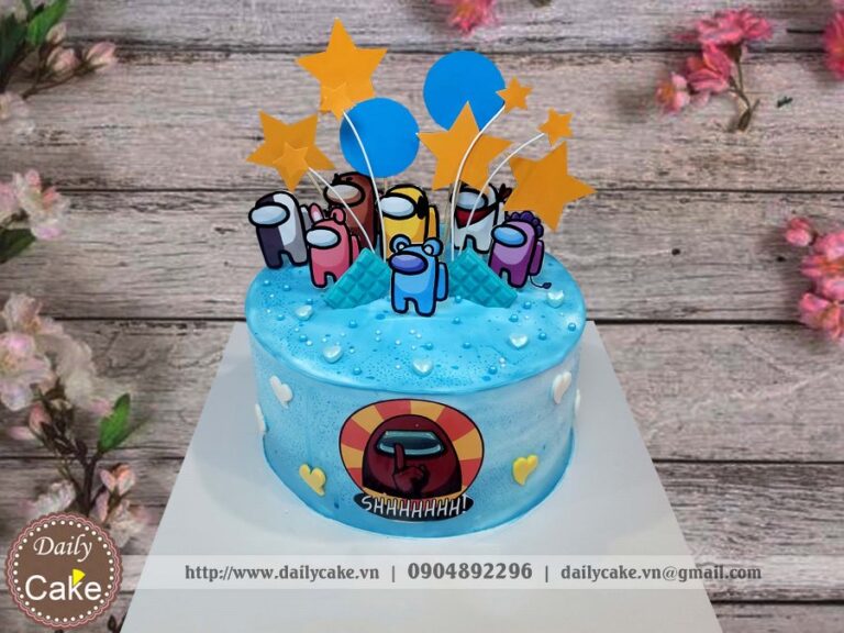Bánh sinh nhật gắn hình Among Us siêu đẹp