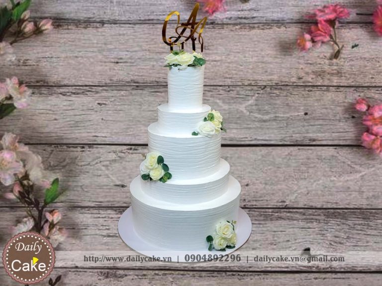 Bánh cưới 5 tầng trắng tinh khôi đơn giản và sang trọng