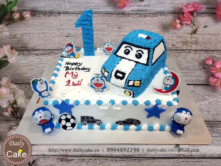 Bánh sinh nhật bé trai 1 tuổi ô tô cảnh sát và Doraemon